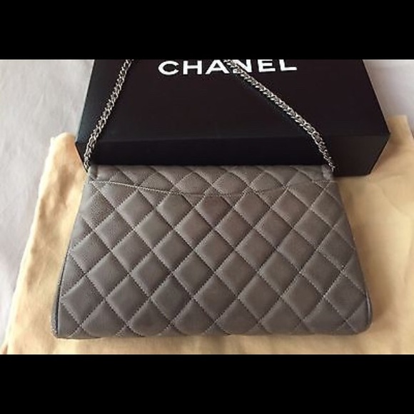 Channel Timeless Bag - Picture 3 of 7